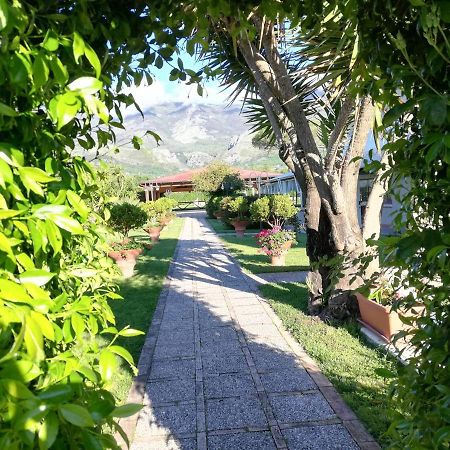 Saturnia Garden B&B Spigno Saturnia Exterior foto
